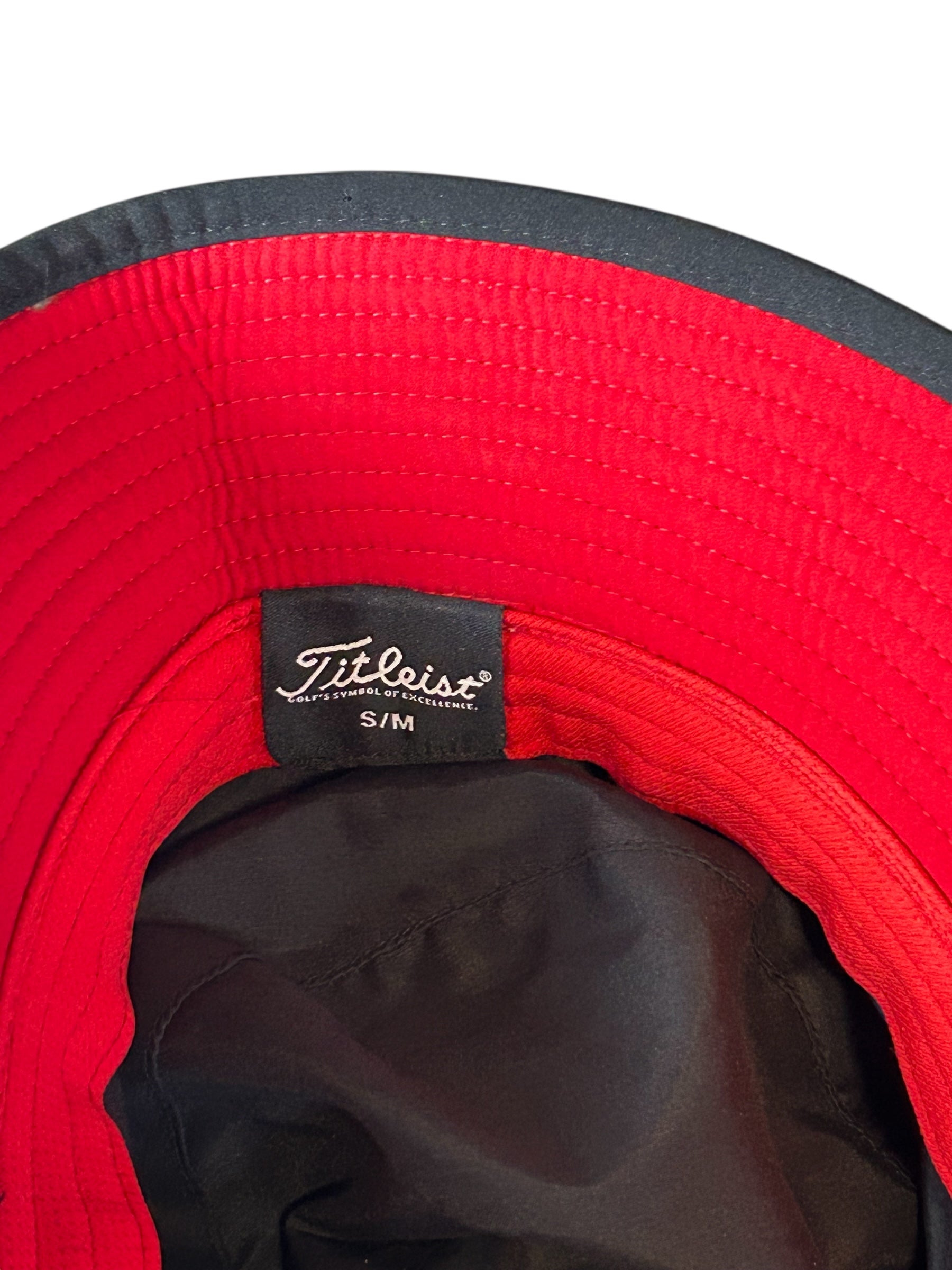 Titleist Men's StaDry Waterproof Bucket Golf Hat - Black/White, Small/Medium