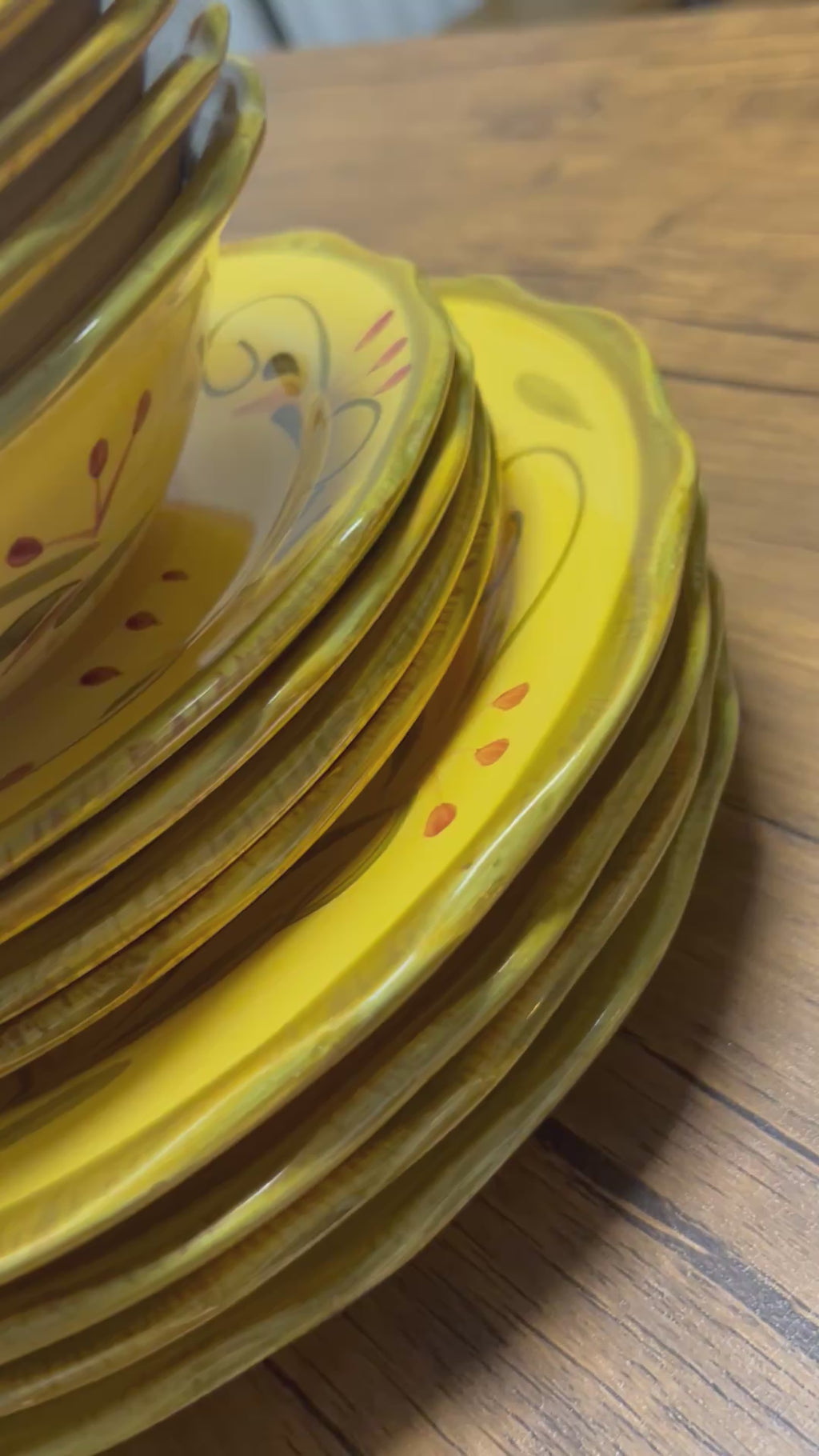 Italian Villa by Home Trends- 4 piece dinnerware set